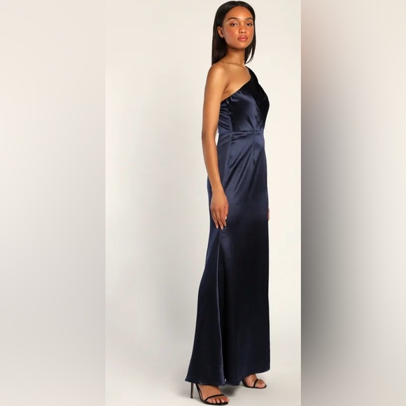 Lulu’s On the Guest List Navy Blue Satin One-Shoulder Maxi Gown B1 - Picture 9 of 14